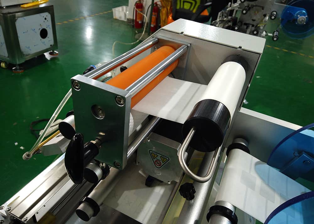 Self Adhesive Label Machine